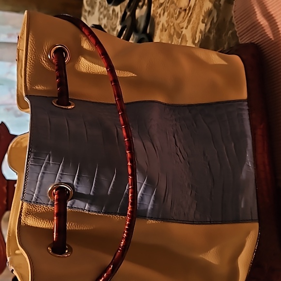 Brahmin - Picture 3 of 3